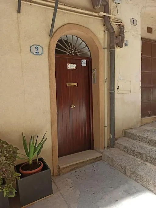 A Terrace In The Heart Of Palermo Apartment 0*,  Italy