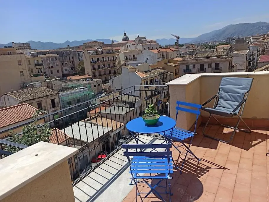 A Terrace In The Heart Of Palermo Apartment Italy