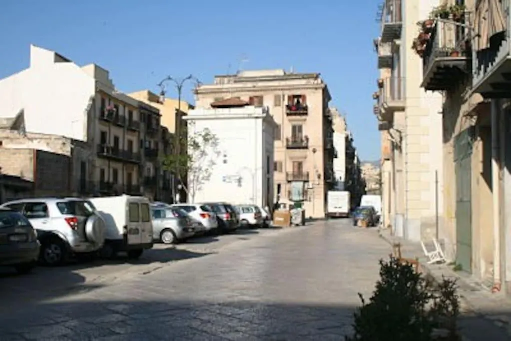 A Terrace In The Heart Of Palermo Apartment Italy